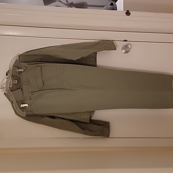 Olive 100% cotton suit - Picture 3 of 4